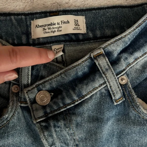 Abercrombie & Fitch Curve Love Ultra High Rise 90s Straight Criss Cross Waist - Picture 4 of 5